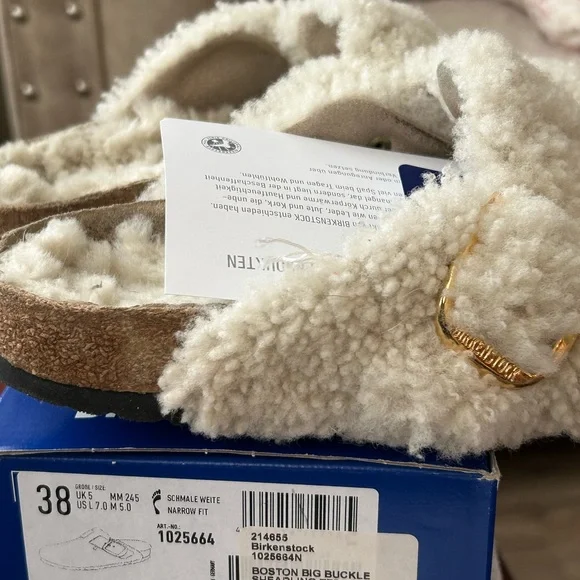 Birkenstock Gold Accent Shearling Footwear - Picture 6 of 11